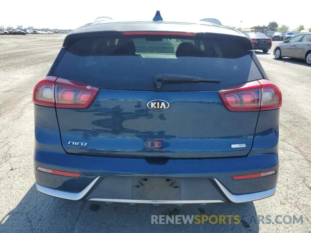 6 Photograph of a damaged car KNDCB3LC6K5251108 KIA NIRO 2019