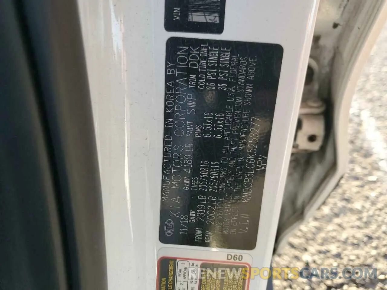 12 Photograph of a damaged car KNDCB3LC6K5253277 KIA NIRO 2019