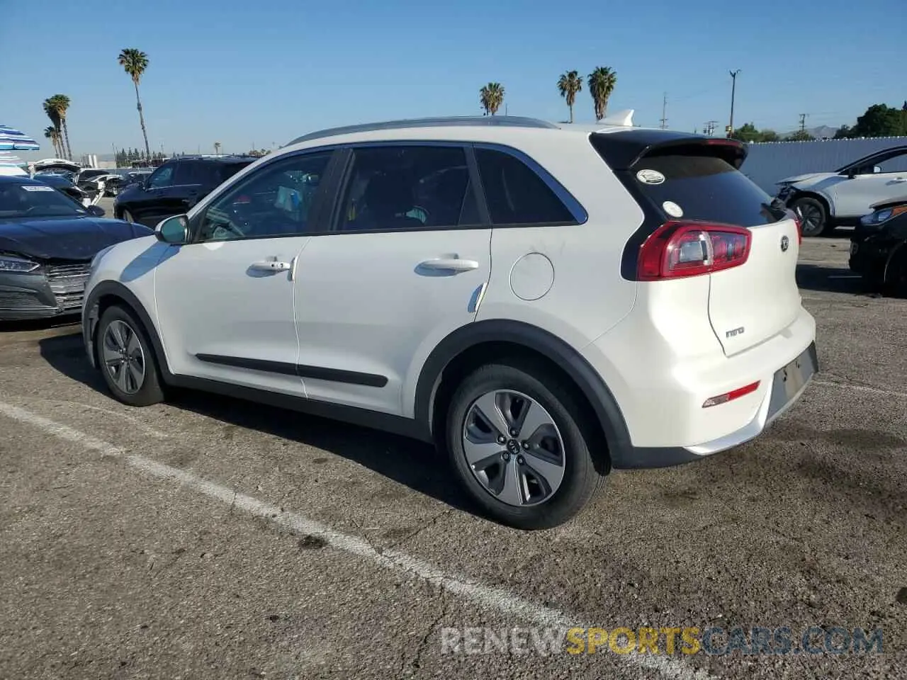 2 Photograph of a damaged car KNDCB3LC6K5253277 KIA NIRO 2019