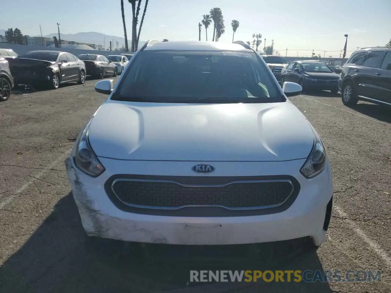 5 Photograph of a damaged car KNDCB3LC6K5253277 KIA NIRO 2019