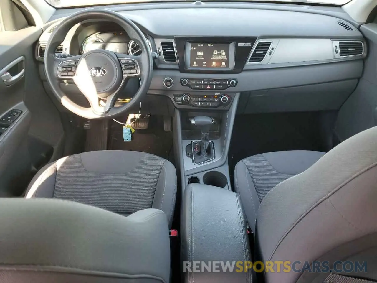8 Photograph of a damaged car KNDCB3LC6K5253277 KIA NIRO 2019