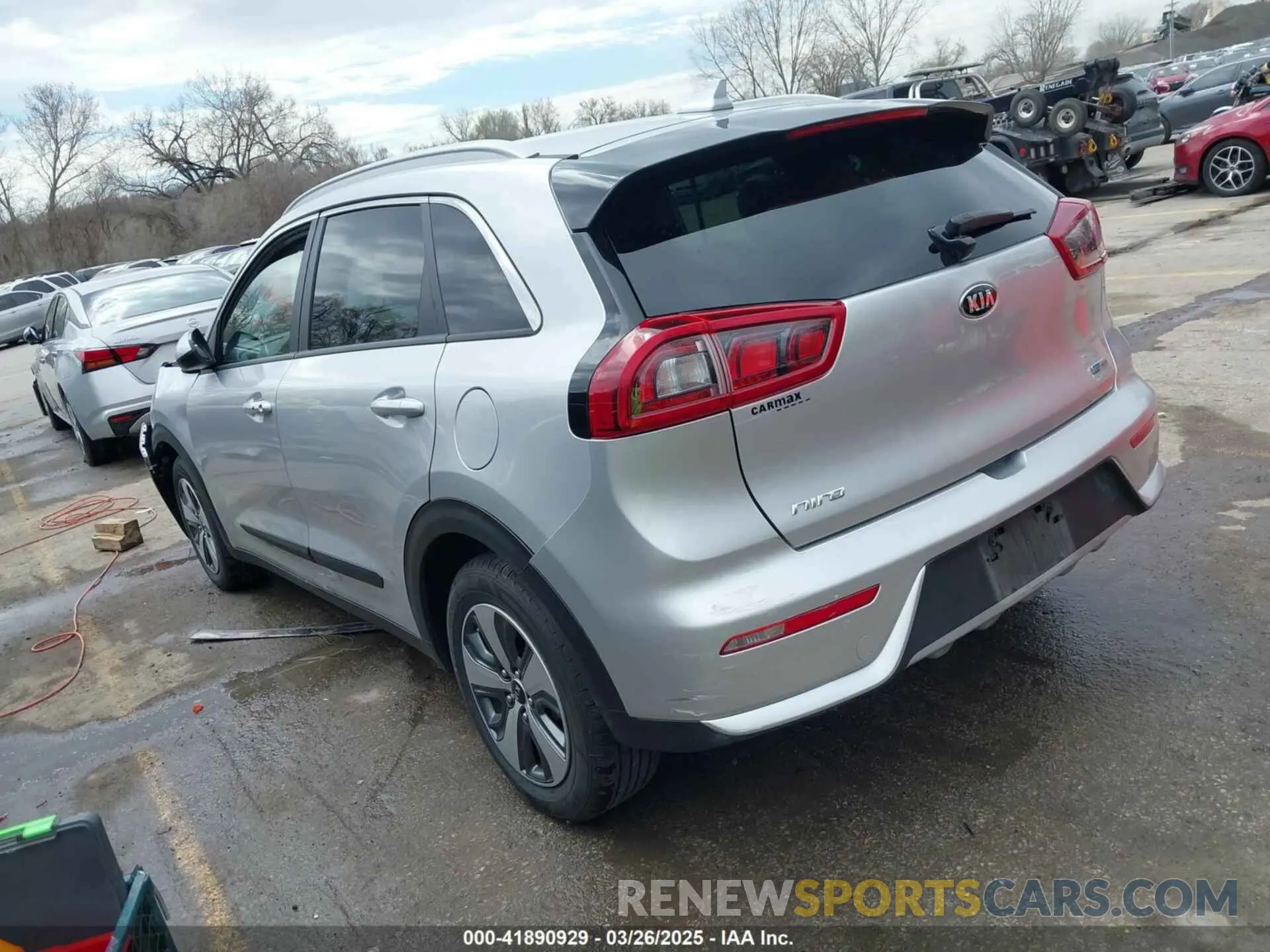 3 Photograph of a damaged car KNDCB3LC7K5233362 KIA NIRO 2019