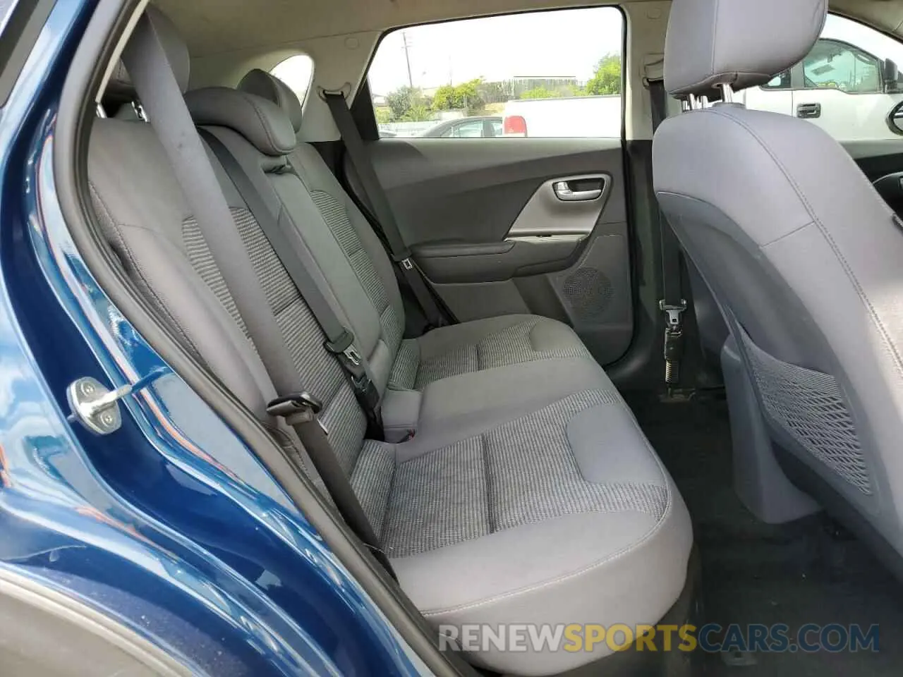 11 Photograph of a damaged car KNDCB3LC7K5257192 KIA NIRO 2019