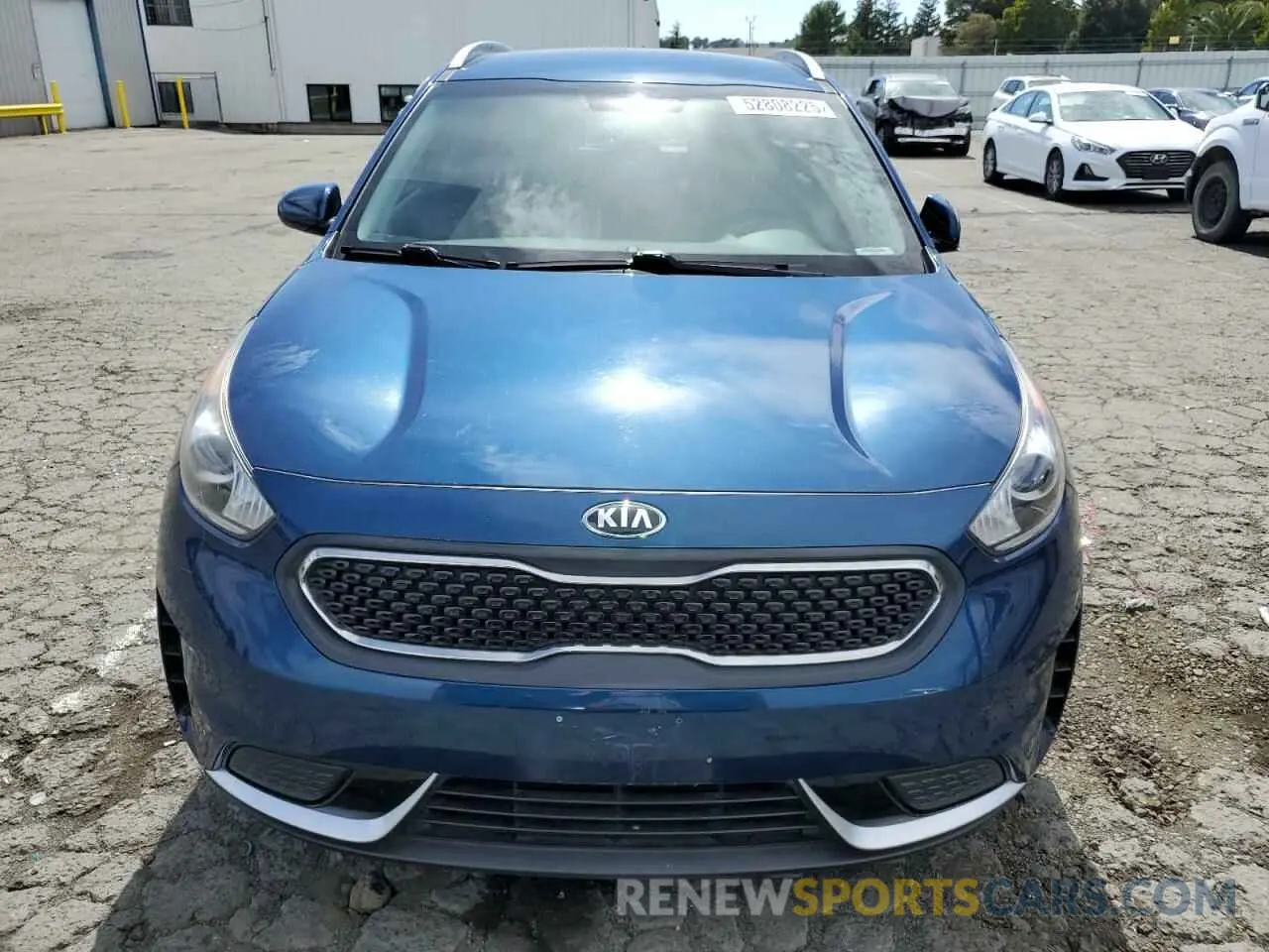 5 Photograph of a damaged car KNDCB3LC7K5257192 KIA NIRO 2019