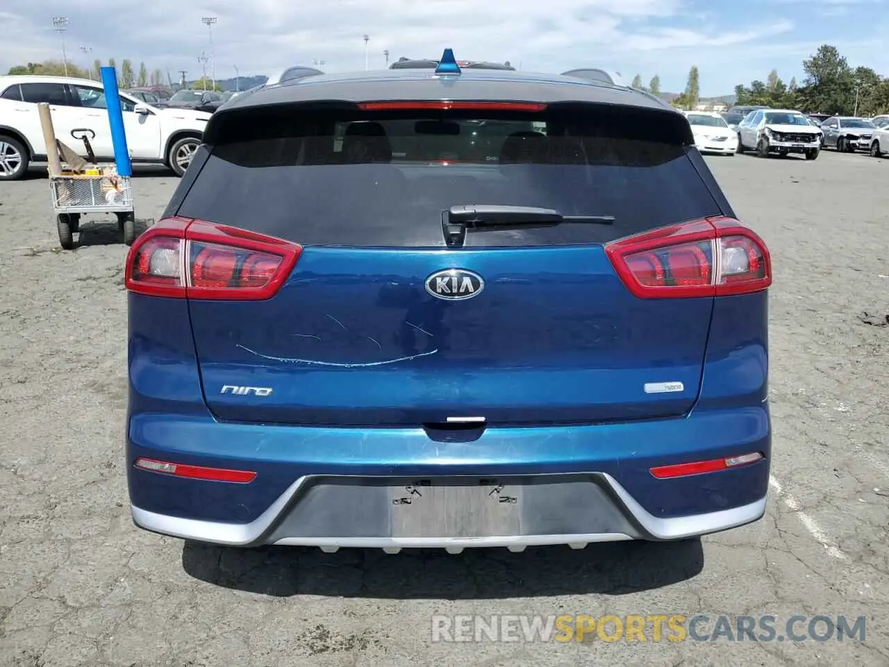 6 Photograph of a damaged car KNDCB3LC7K5257192 KIA NIRO 2019