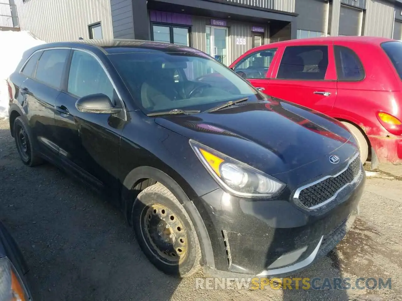 4 Photograph of a damaged car KNDCB3LC7K5257225 KIA NIRO 2019