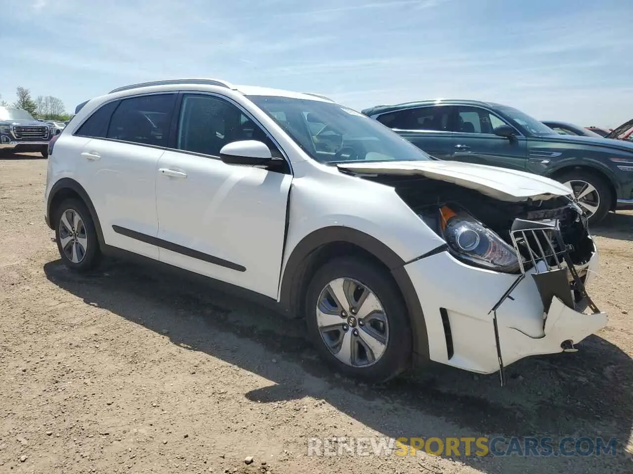 4 Photograph of a damaged car KNDCB3LC7K5346700 KIA NIRO 2019