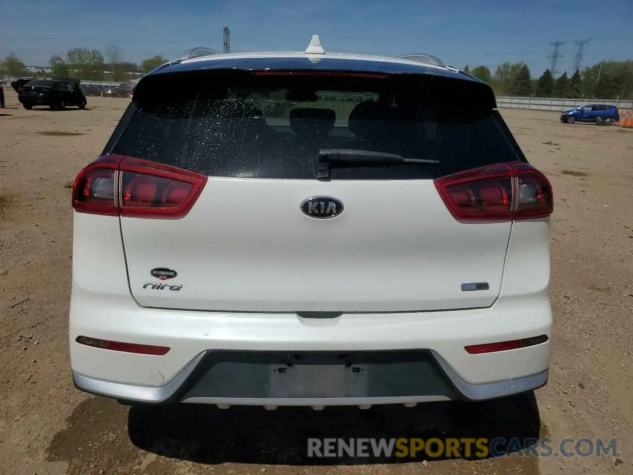 6 Photograph of a damaged car KNDCB3LC7K5346700 KIA NIRO 2019
