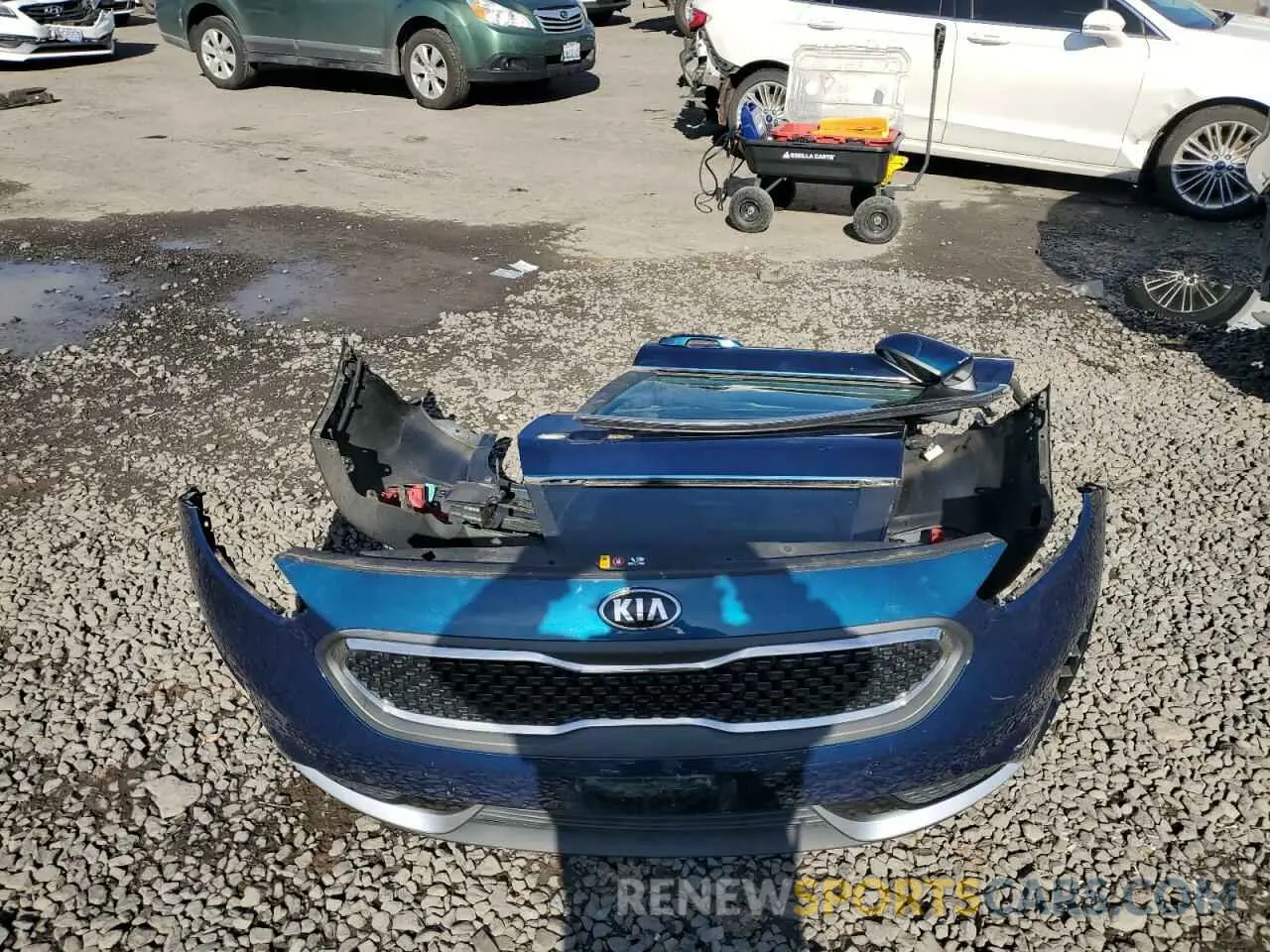 13 Photograph of a damaged car KNDCB3LC8K5241826 KIA NIRO 2019