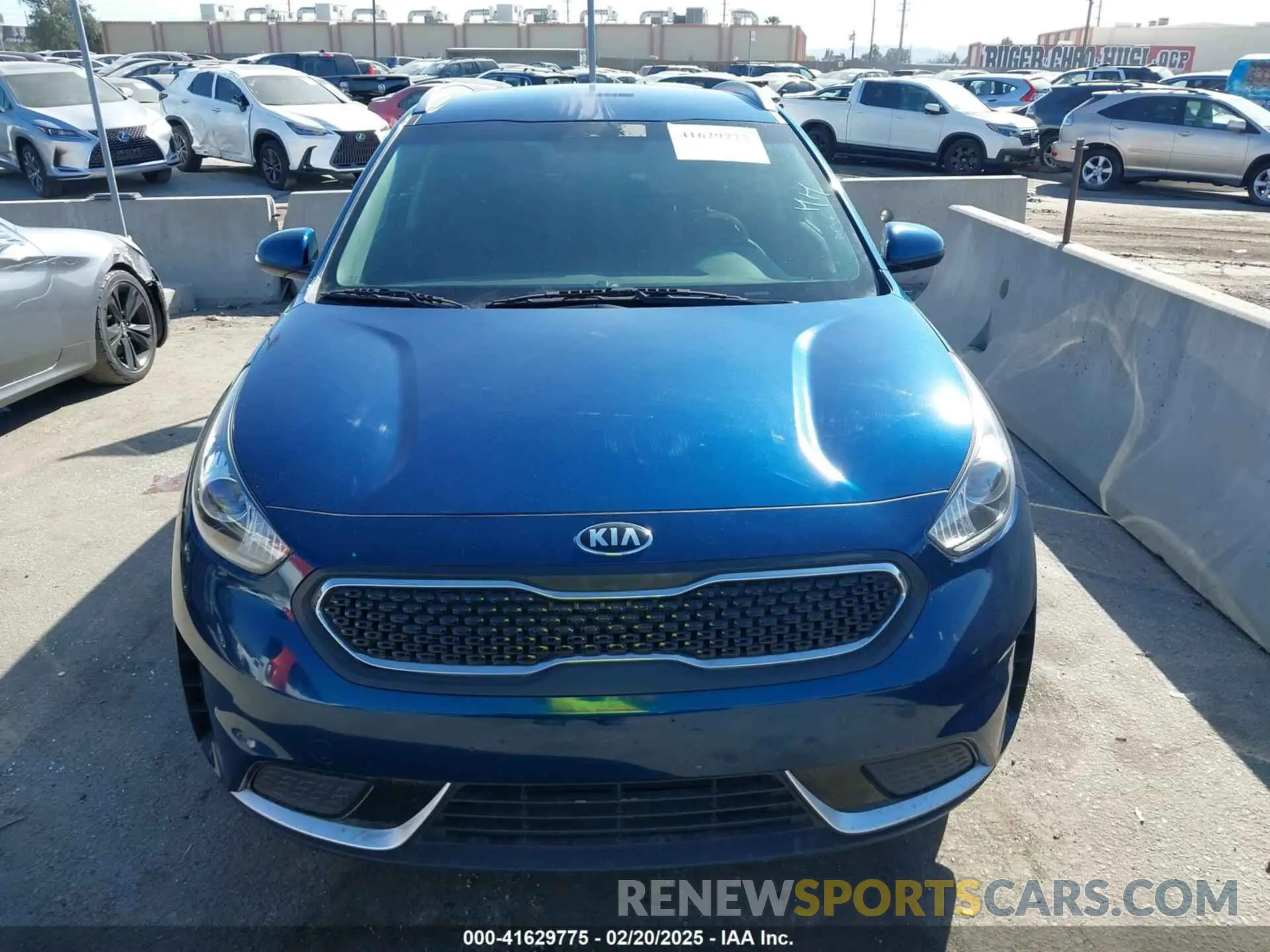 12 Photograph of a damaged car KNDCB3LC8K5327931 KIA NIRO 2019