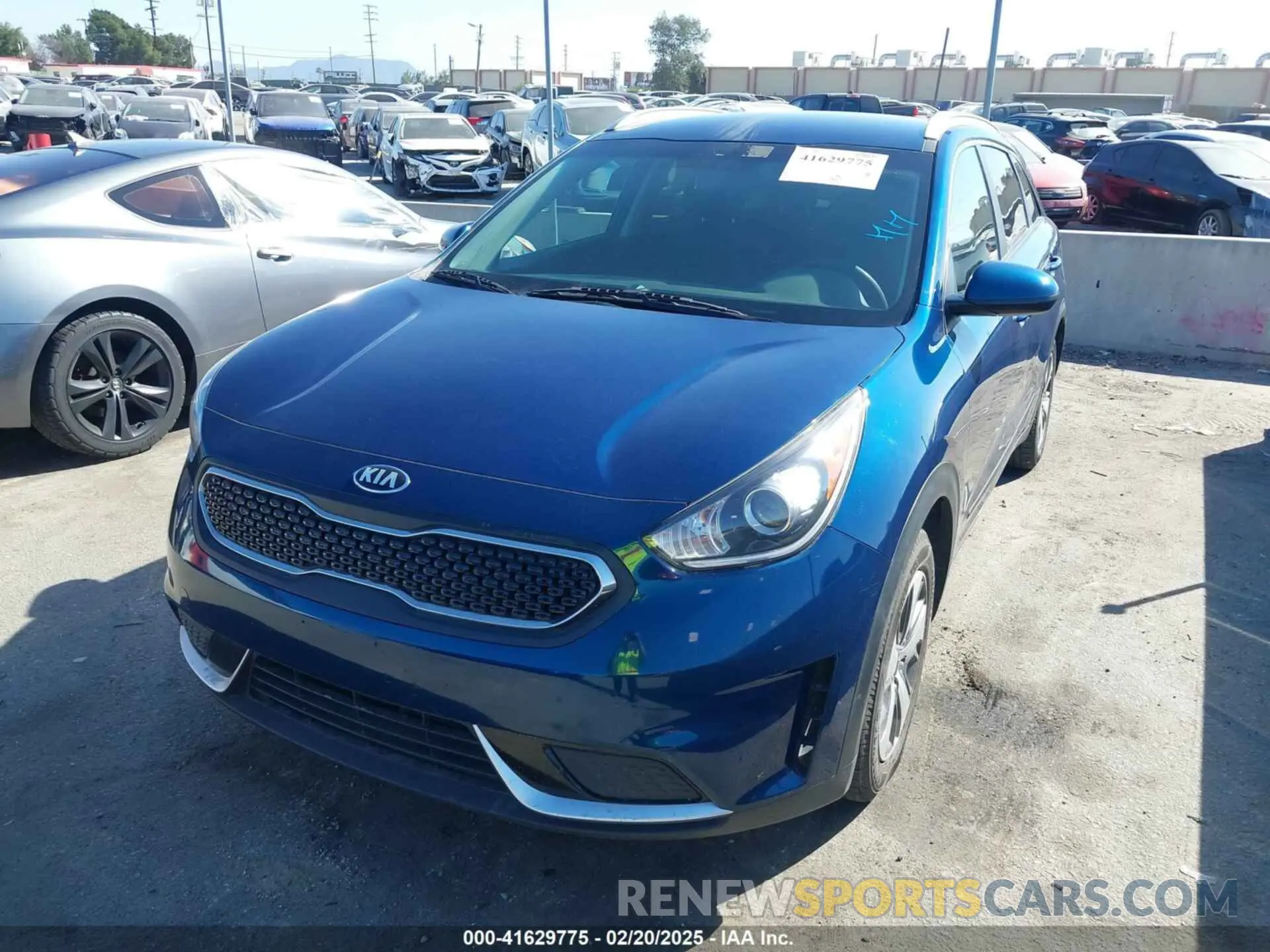 2 Photograph of a damaged car KNDCB3LC8K5327931 KIA NIRO 2019