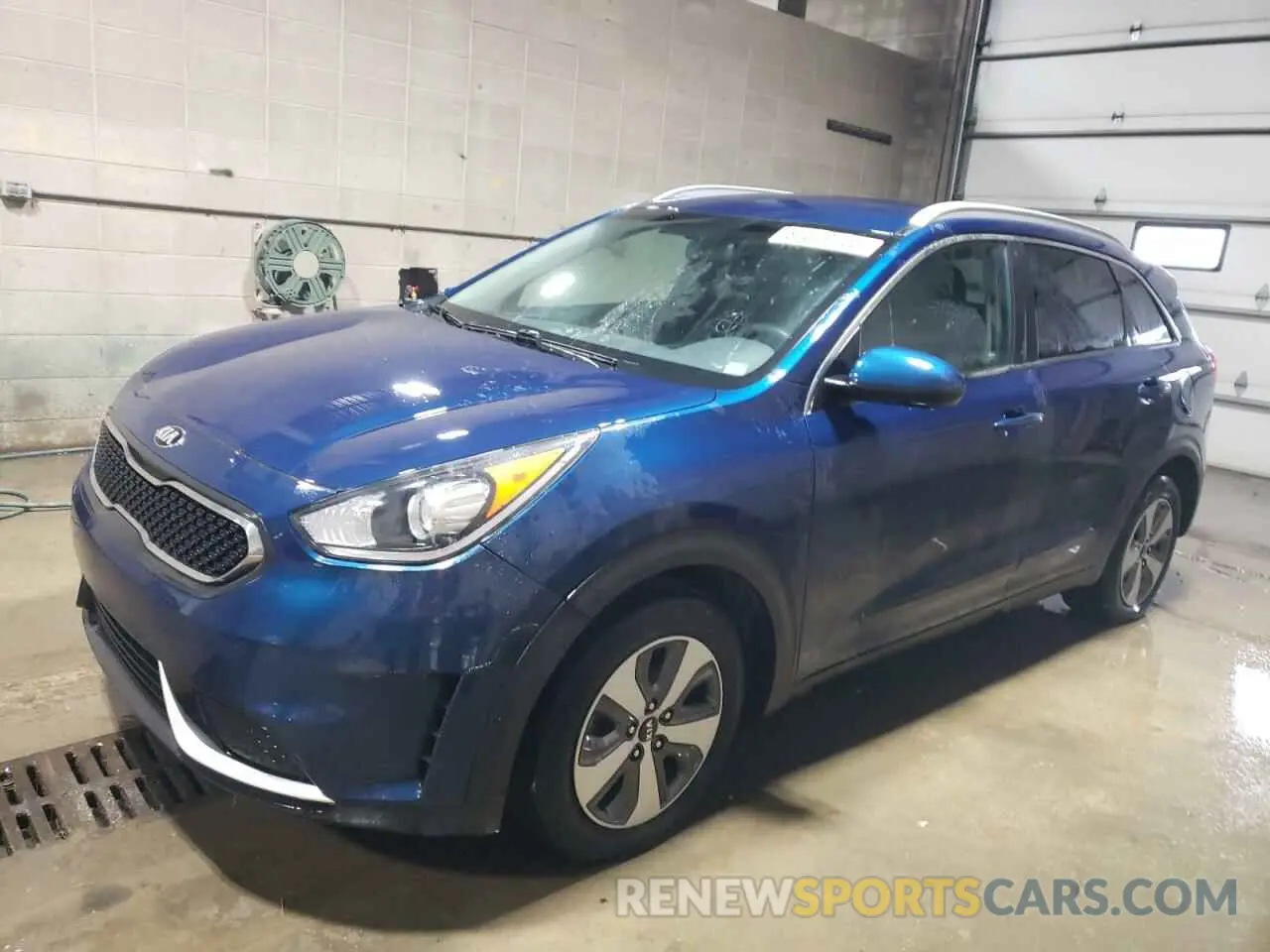 1 Photograph of a damaged car KNDCB3LC8K5335589 KIA NIRO 2019
