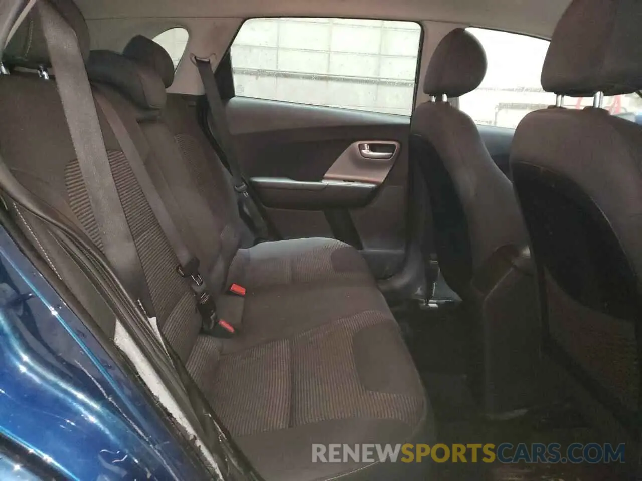 11 Photograph of a damaged car KNDCB3LC8K5335589 KIA NIRO 2019