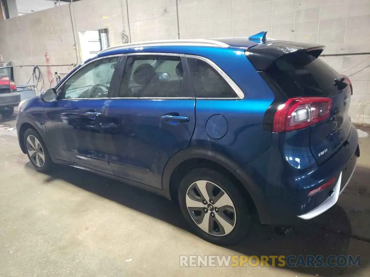 2 Photograph of a damaged car KNDCB3LC8K5335589 KIA NIRO 2019