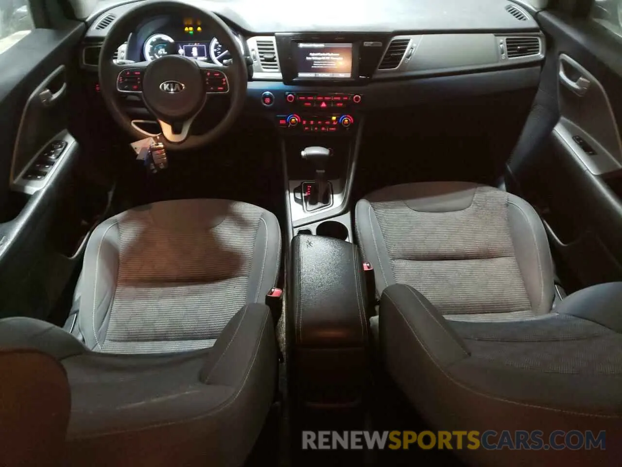 8 Photograph of a damaged car KNDCB3LC8K5335589 KIA NIRO 2019
