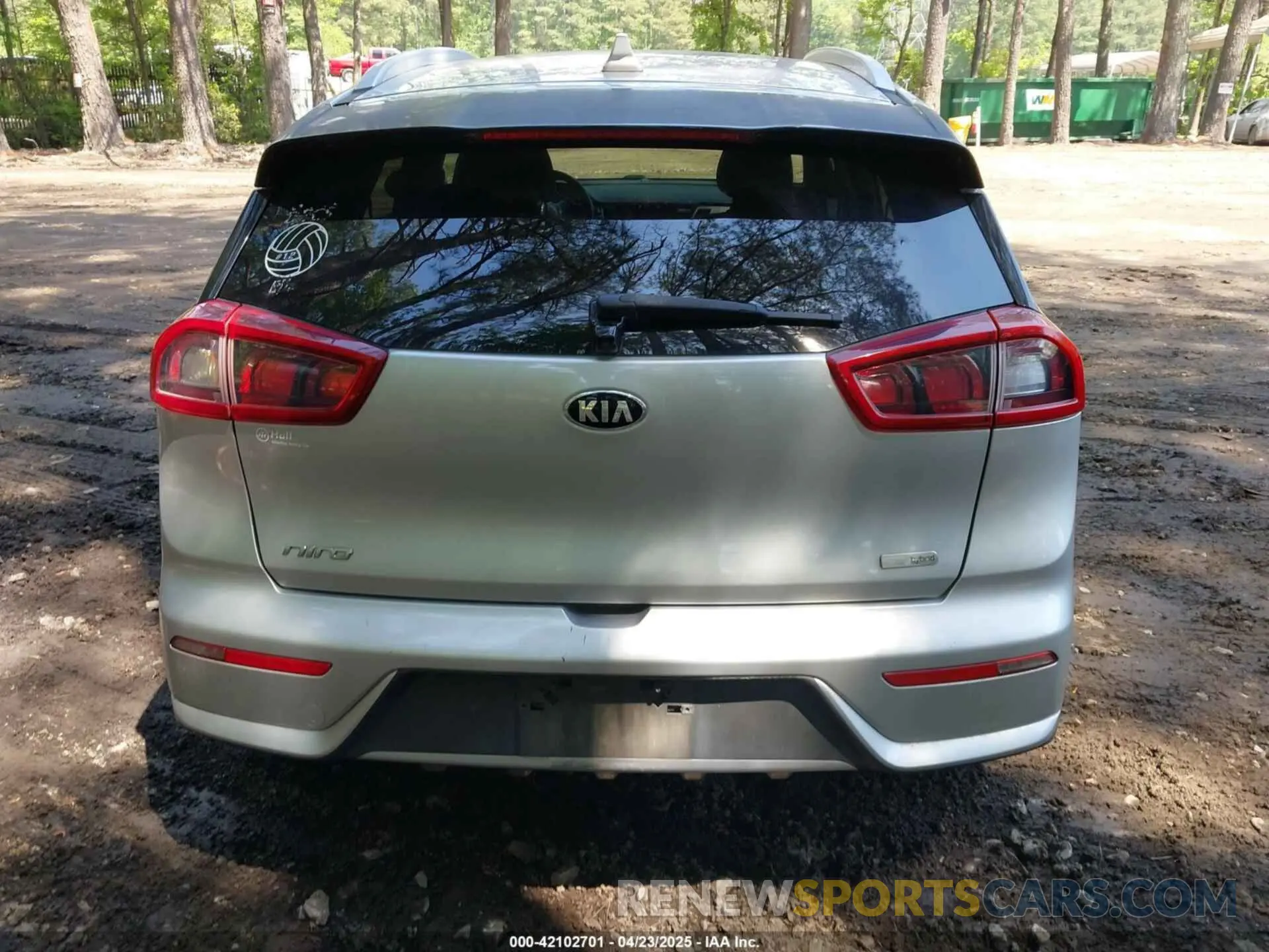 16 Photograph of a damaged car KNDCB3LC9K5217129 KIA NIRO 2019