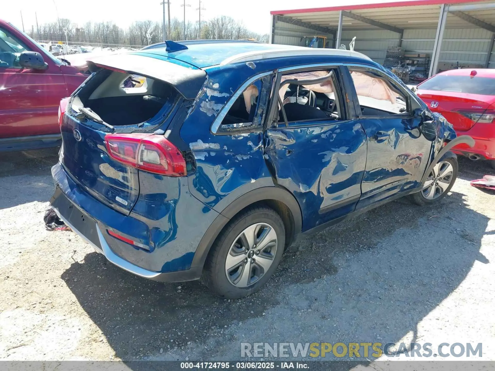4 Photograph of a damaged car KNDCB3LCXK5257171 KIA NIRO 2019