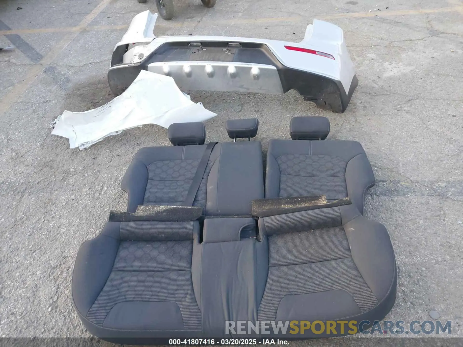 12 Photograph of a damaged car KNDCB3LCXK5257624 KIA NIRO 2019