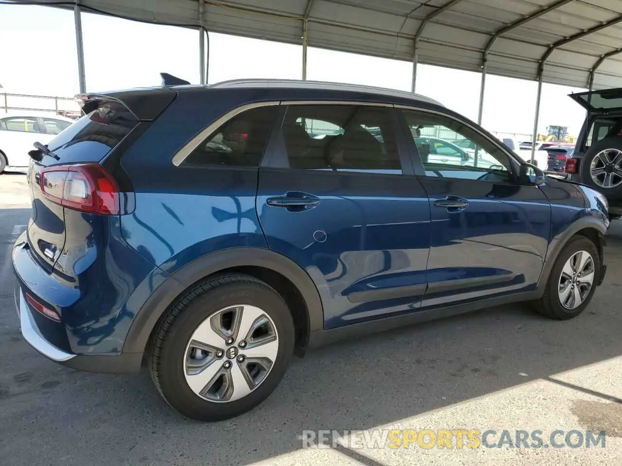 3 Photograph of a damaged car KNDCB3LCXK5346092 KIA NIRO 2019