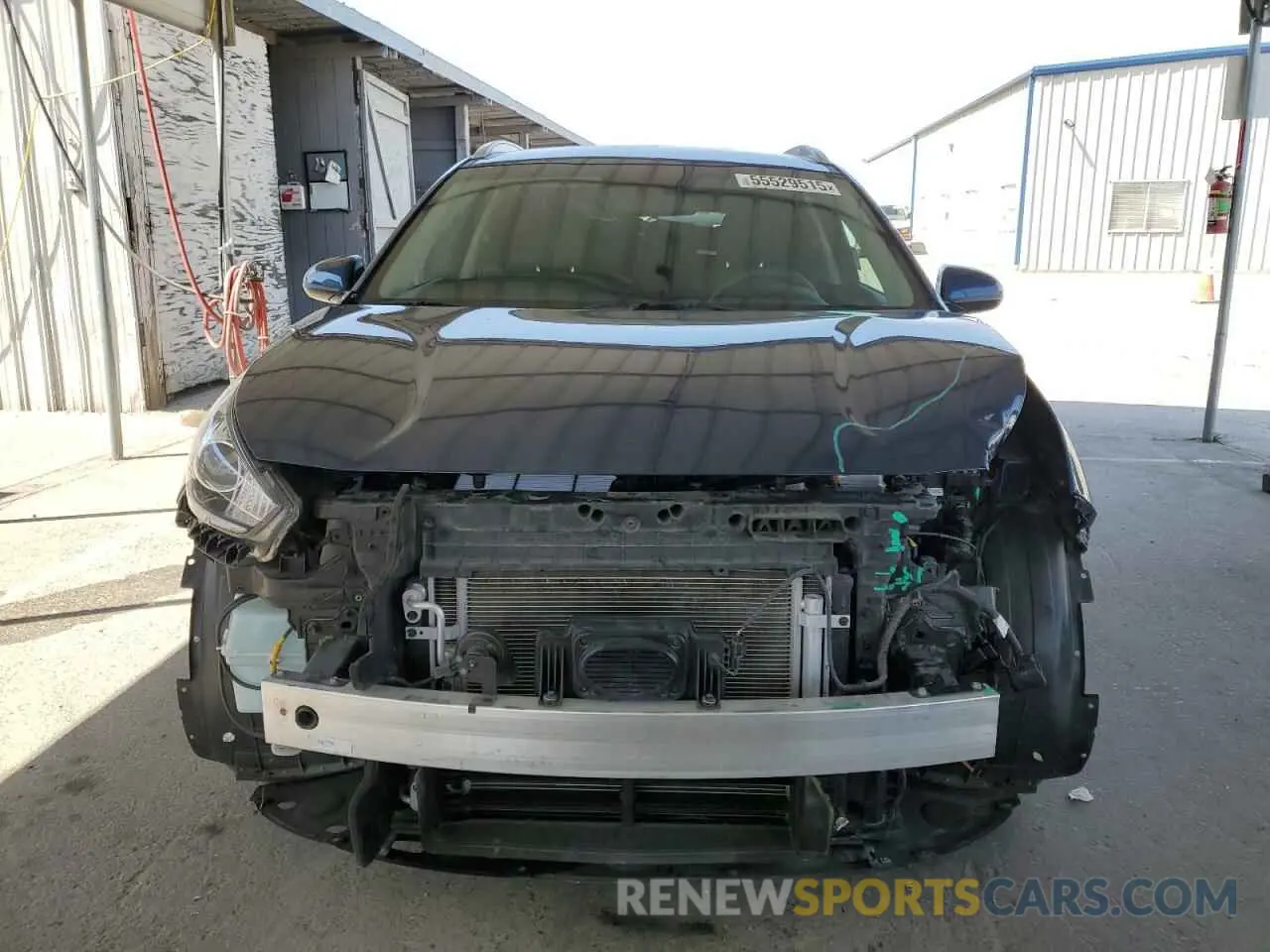 5 Photograph of a damaged car KNDCB3LCXK5346092 KIA NIRO 2019