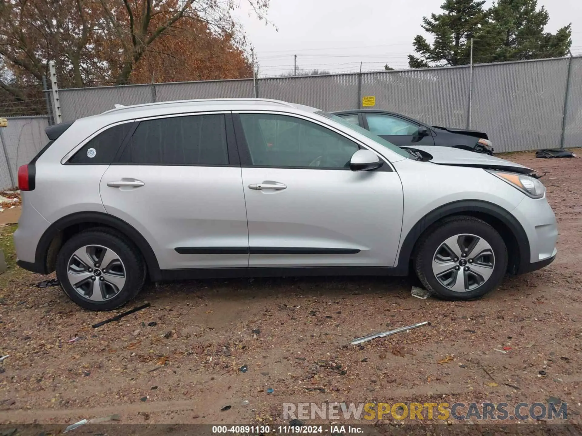 13 Photograph of a damaged car KNDCB3LCXK5349252 KIA NIRO 2019