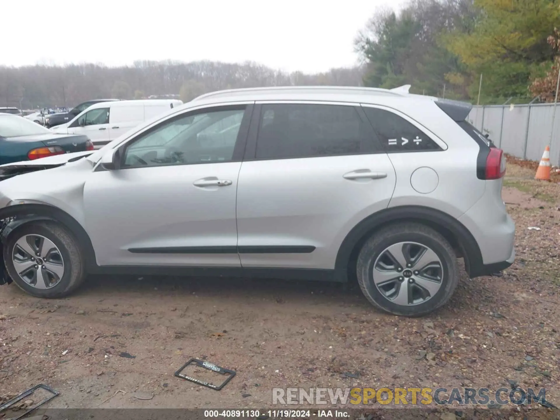 14 Photograph of a damaged car KNDCB3LCXK5349252 KIA NIRO 2019