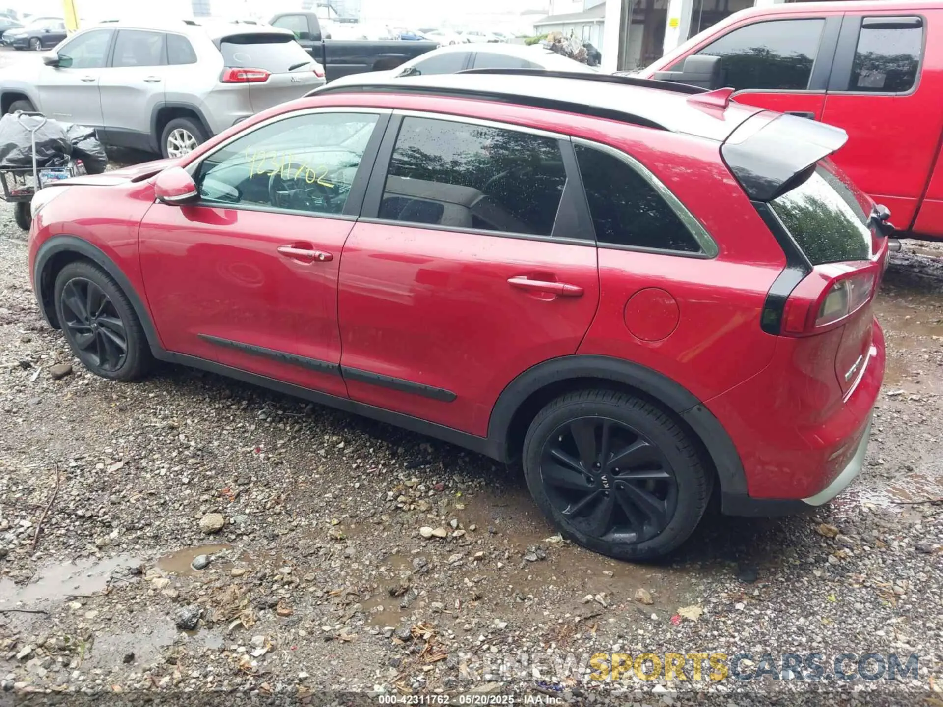 3 Photograph of a damaged car KNDCC3LC1K5262689 KIA NIRO 2019