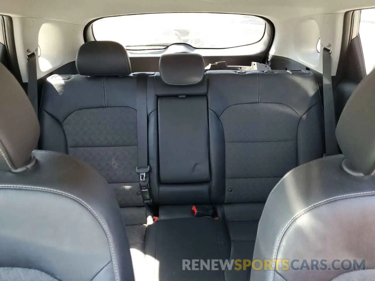 10 Photograph of a damaged car KNDCC3LC2K5223349 KIA NIRO 2019