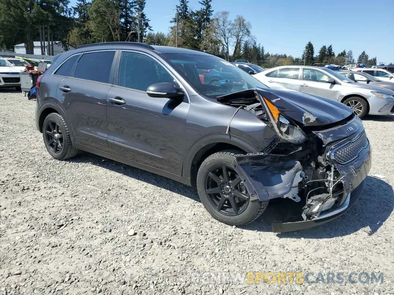 4 Photograph of a damaged car KNDCC3LC2K5223349 KIA NIRO 2019