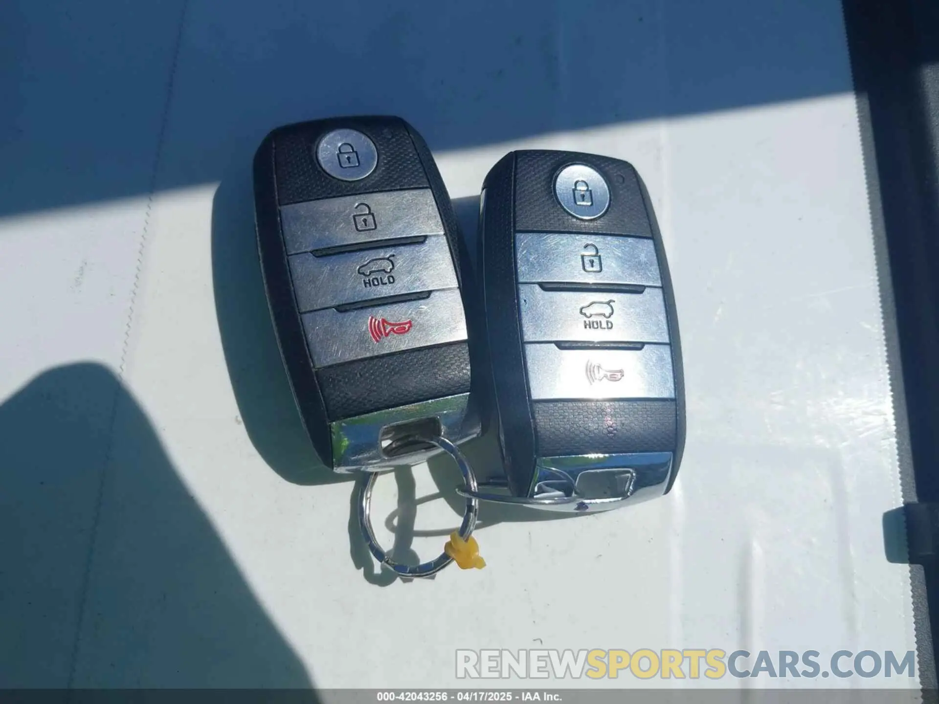11 Photograph of a damaged car KNDCC3LC2K5248526 KIA NIRO 2019