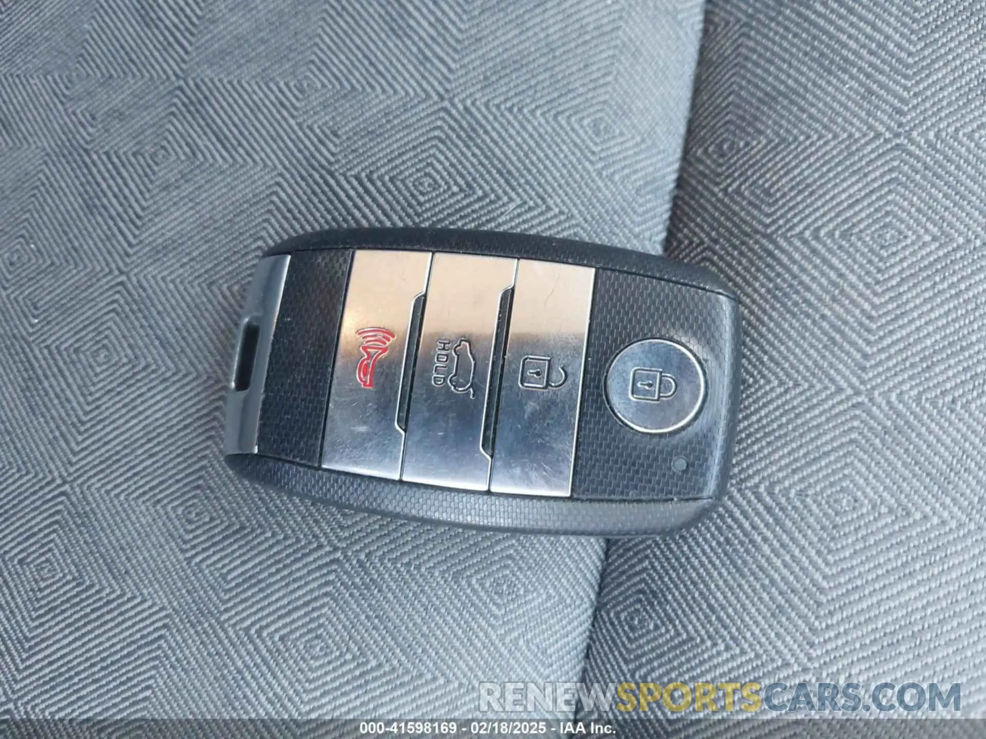 11 Photograph of a damaged car KNDCC3LC2K5265519 KIA NIRO 2019