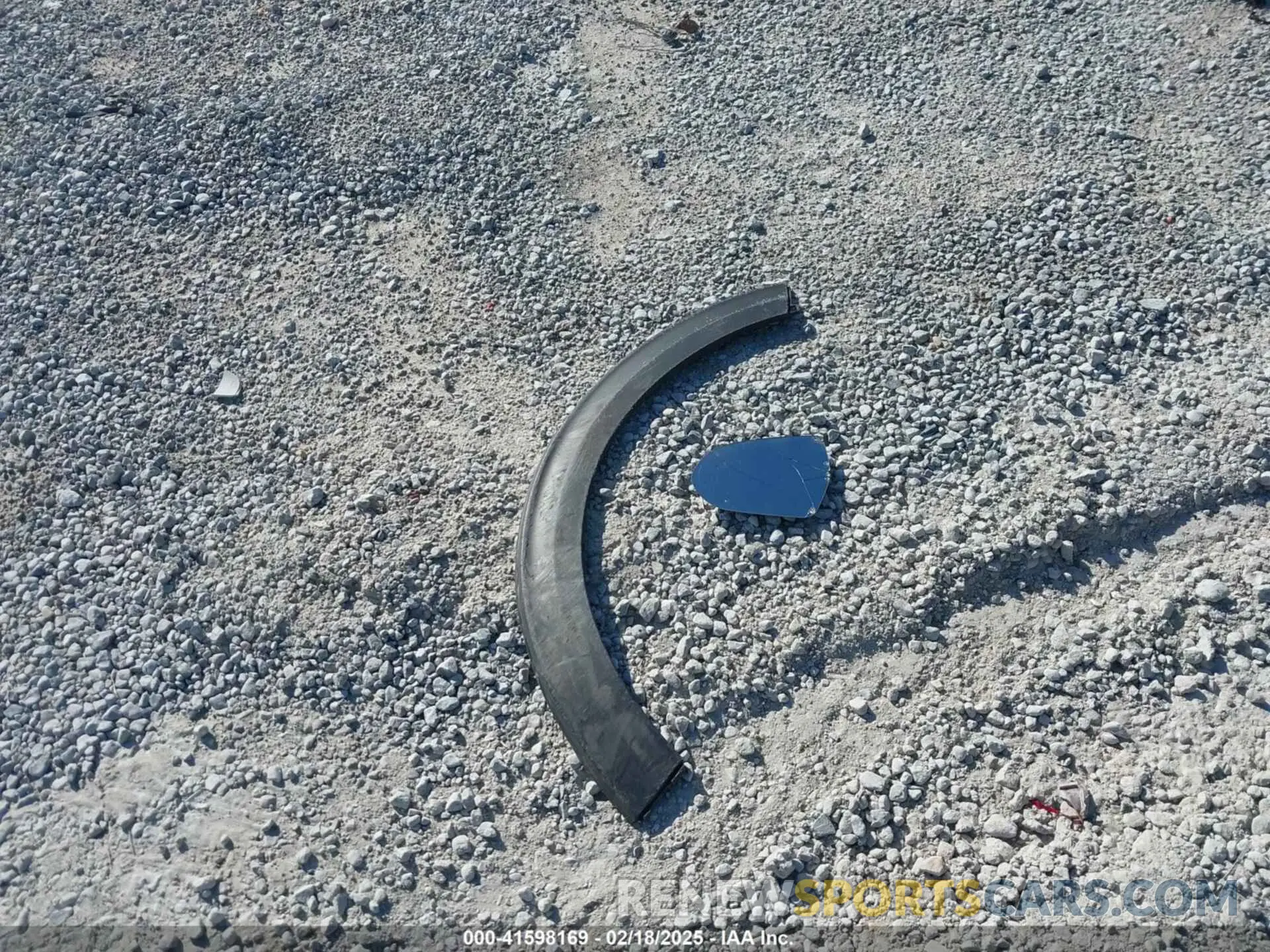 12 Photograph of a damaged car KNDCC3LC2K5265519 KIA NIRO 2019