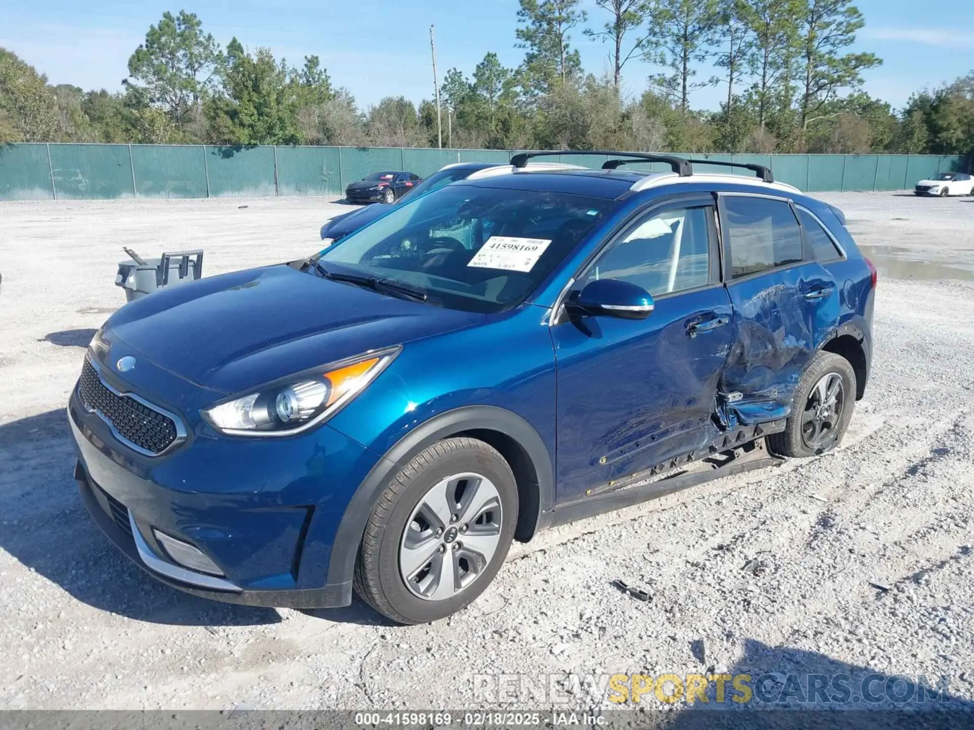 2 Photograph of a damaged car KNDCC3LC2K5265519 KIA NIRO 2019