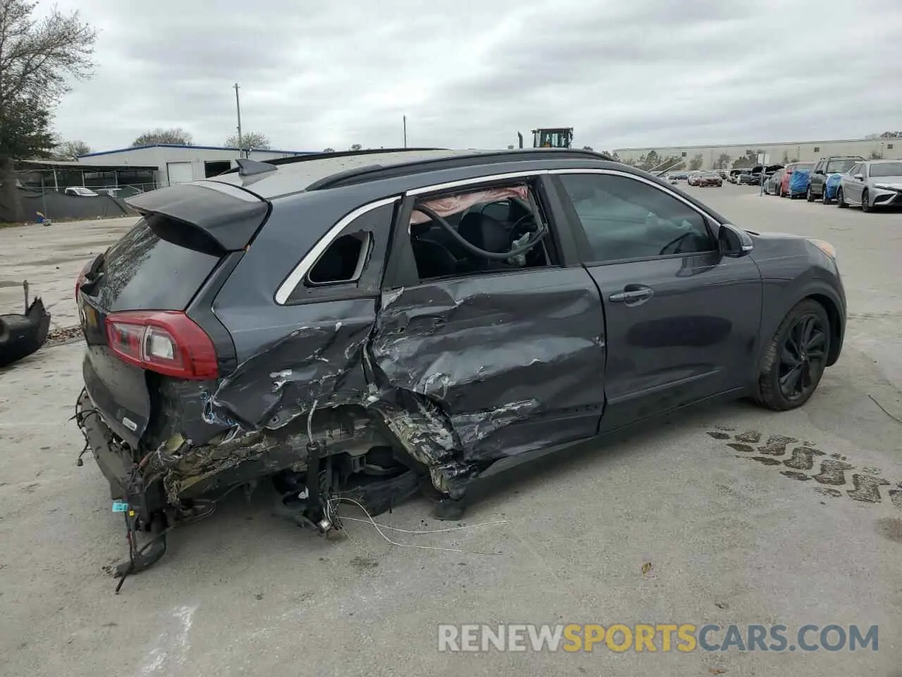 3 Photograph of a damaged car KNDCC3LC4K5222283 KIA NIRO 2019