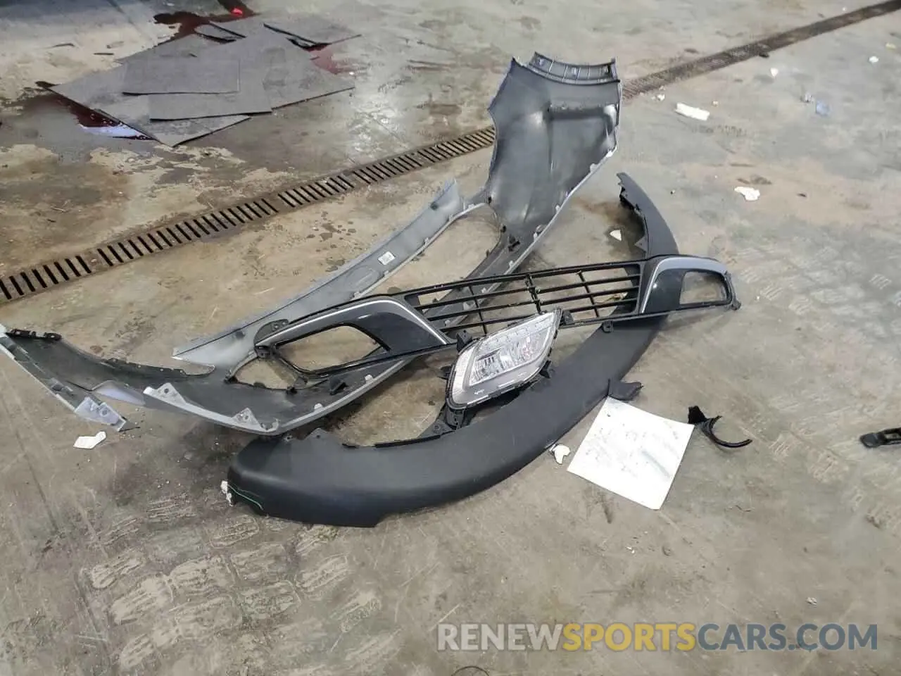 13 Photograph of a damaged car KNDCC3LC4K5223661 KIA NIRO 2019