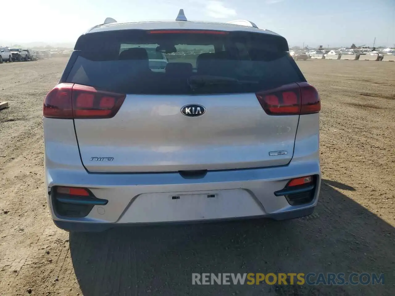 6 Photograph of a damaged car KNDCC3LG0K5024139 KIA NIRO 2019