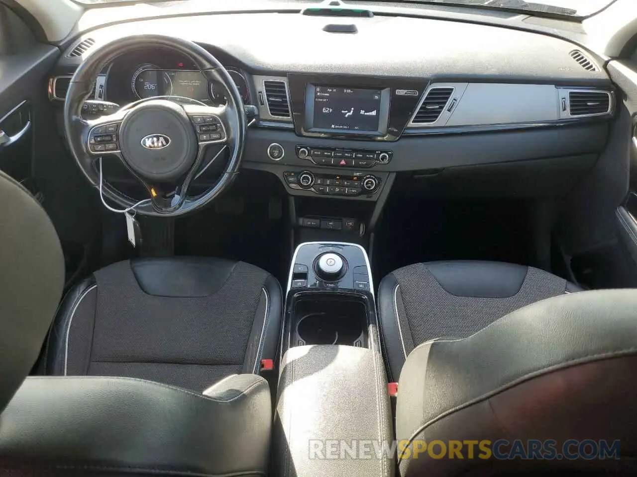8 Photograph of a damaged car KNDCC3LG0K5024139 KIA NIRO 2019