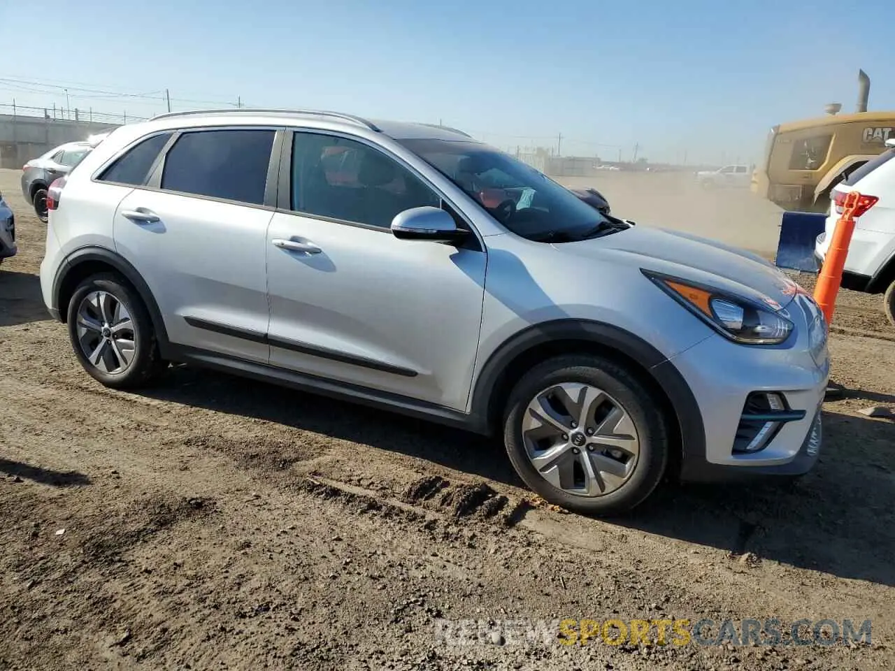 4 Photograph of a damaged car KNDCC3LG3K5024135 KIA NIRO 2019