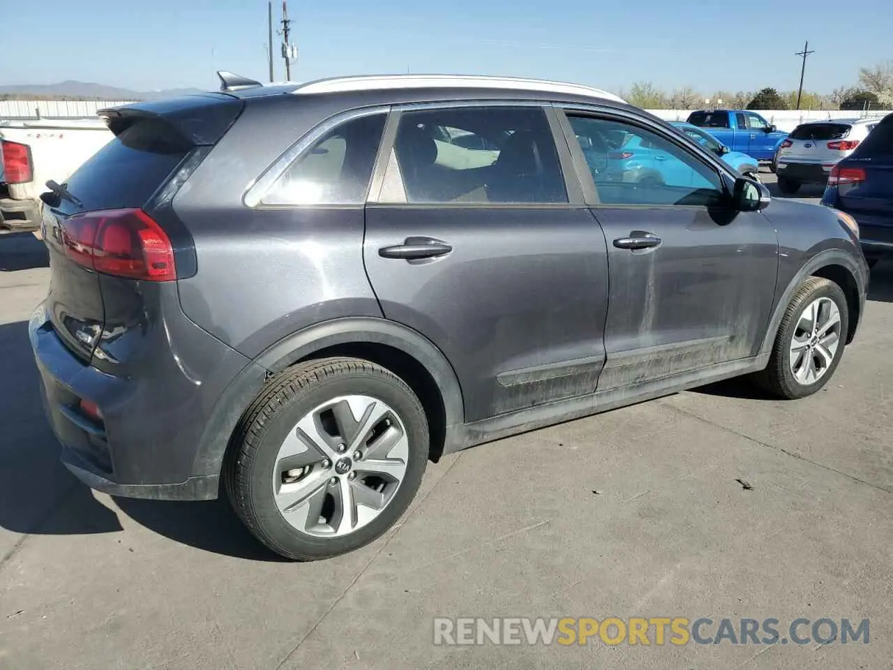 3 Photograph of a damaged car KNDCC3LG3K5024460 KIA NIRO 2019