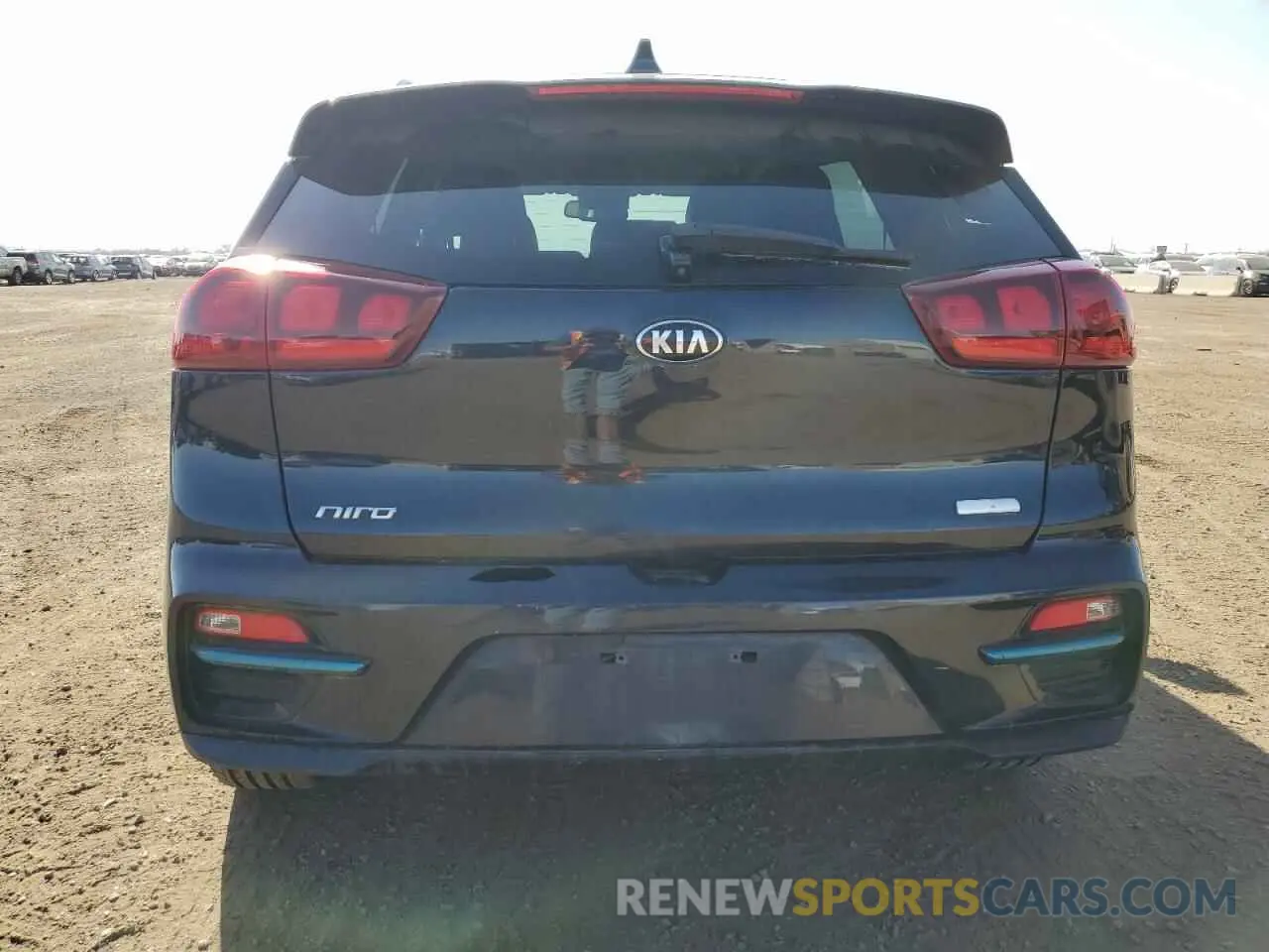 6 Photograph of a damaged car KNDCC3LG9K5024415 KIA NIRO 2019
