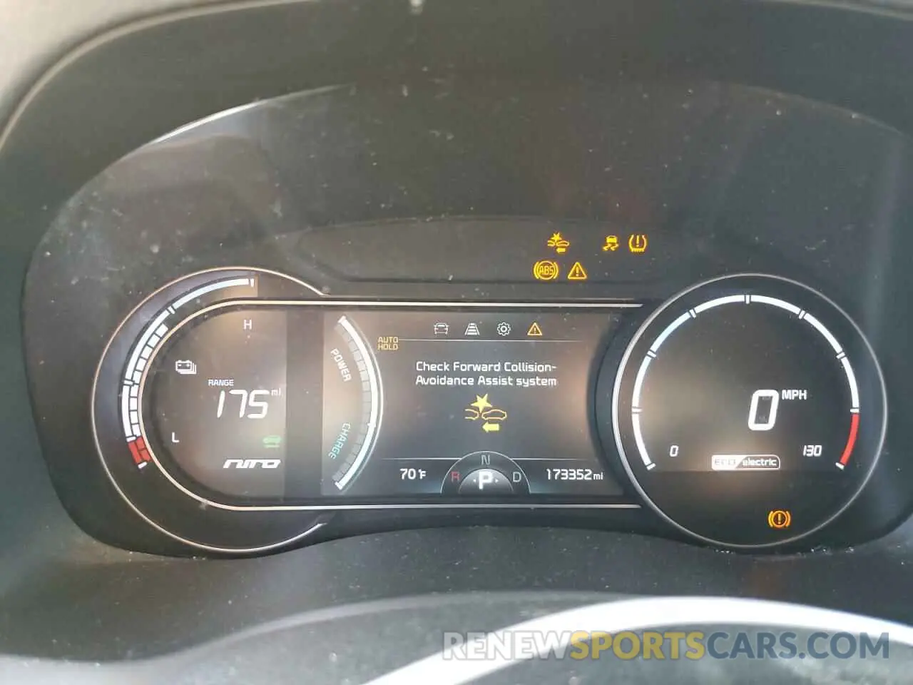 9 Photograph of a damaged car KNDCC3LG9K5024415 KIA NIRO 2019