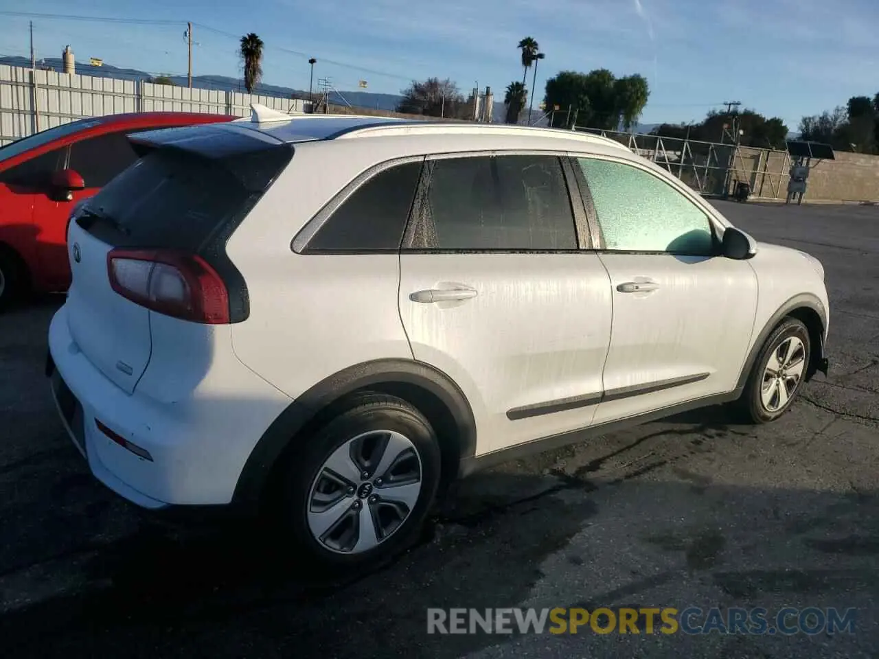 3 Photograph of a damaged car KNDCD3LD6K5331852 KIA NIRO 2019