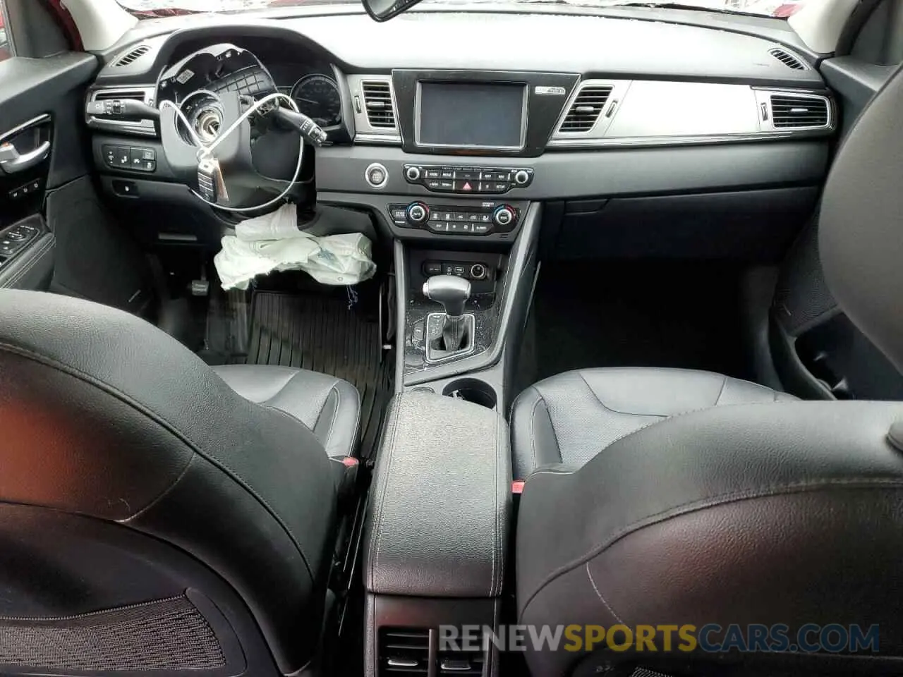 8 Photograph of a damaged car KNDCE3LC0K5234392 KIA NIRO 2019