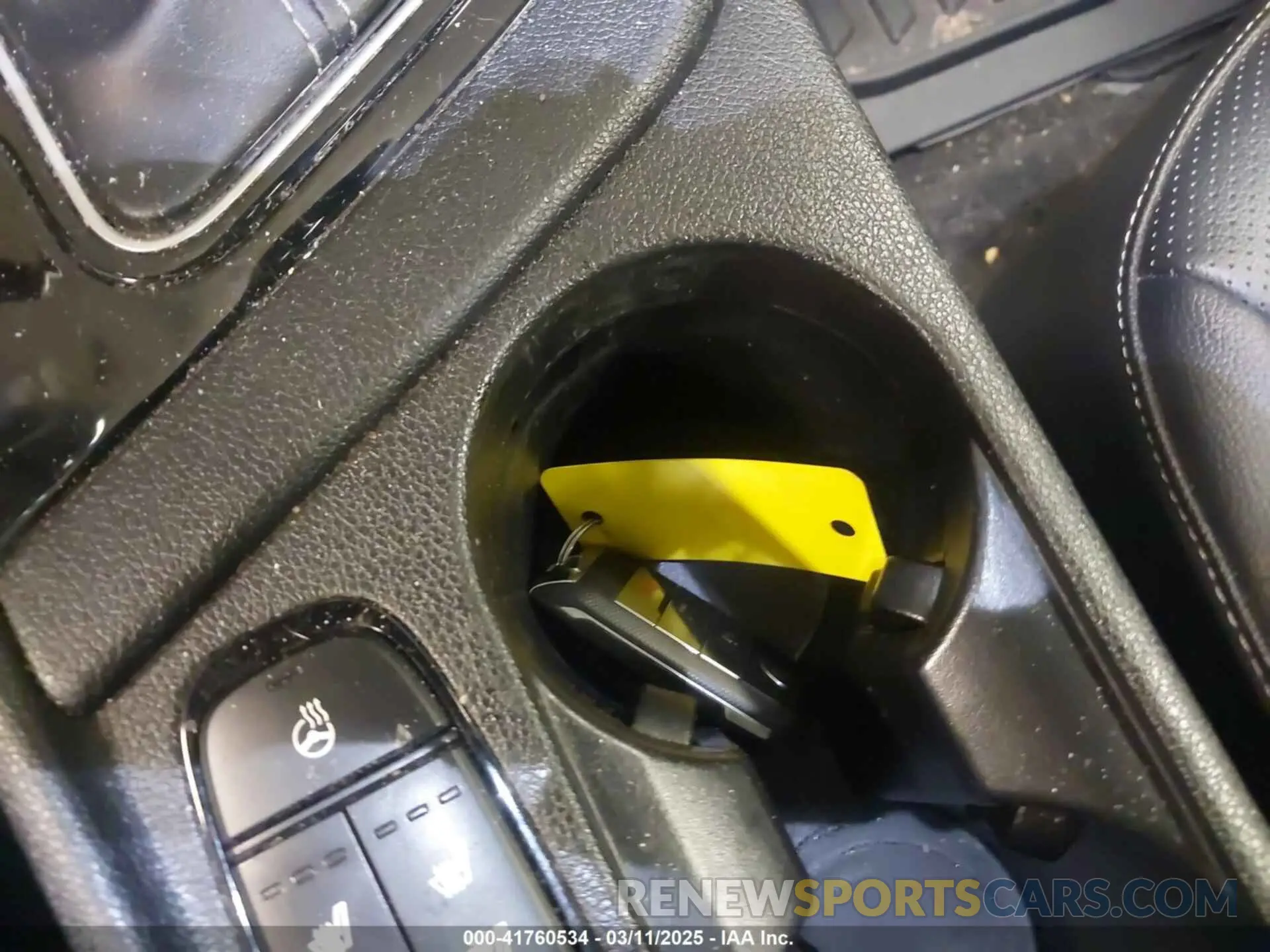 11 Photograph of a damaged car KNDCE3LC3K5216257 KIA NIRO 2019