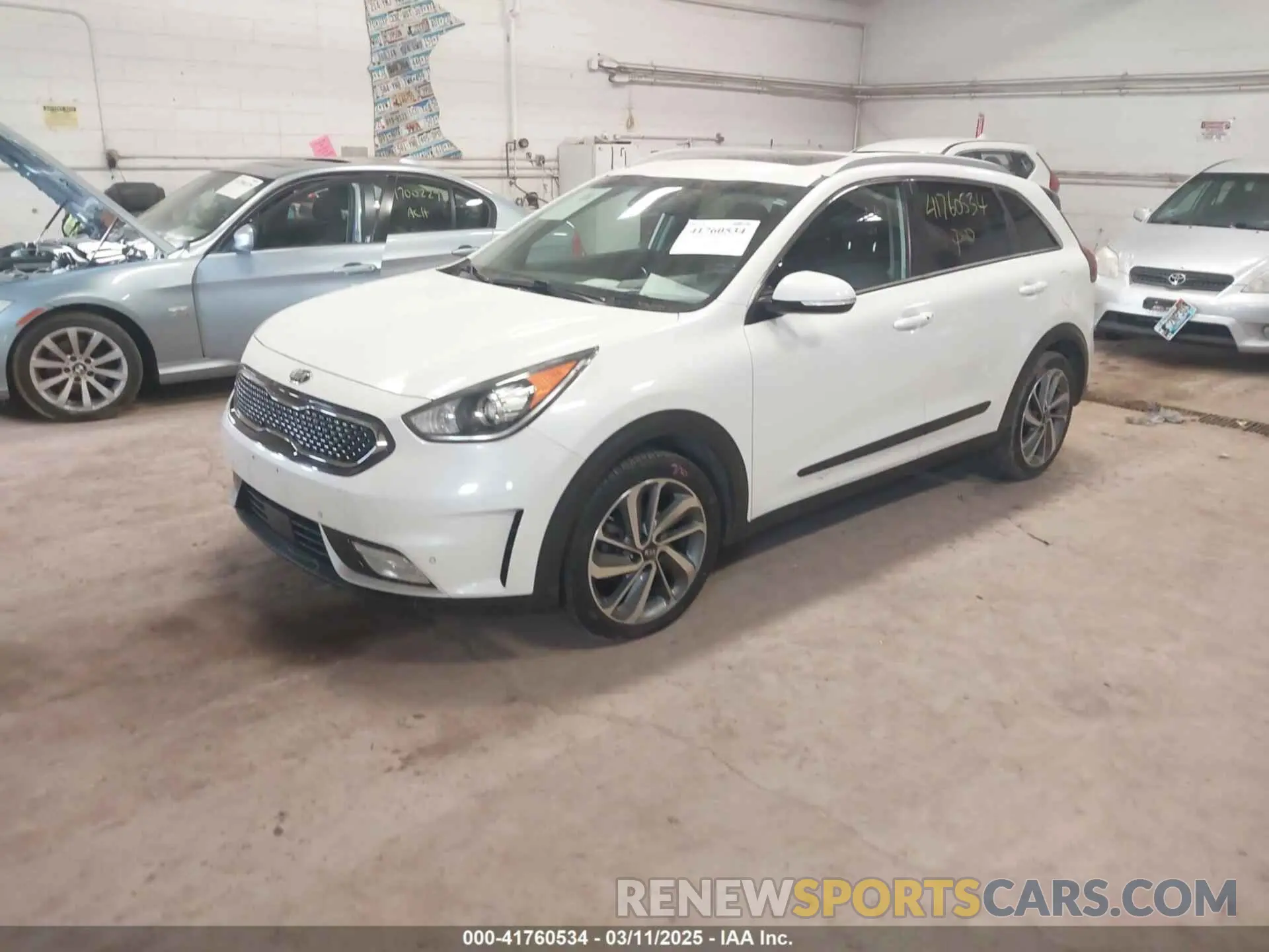 2 Photograph of a damaged car KNDCE3LC3K5216257 KIA NIRO 2019