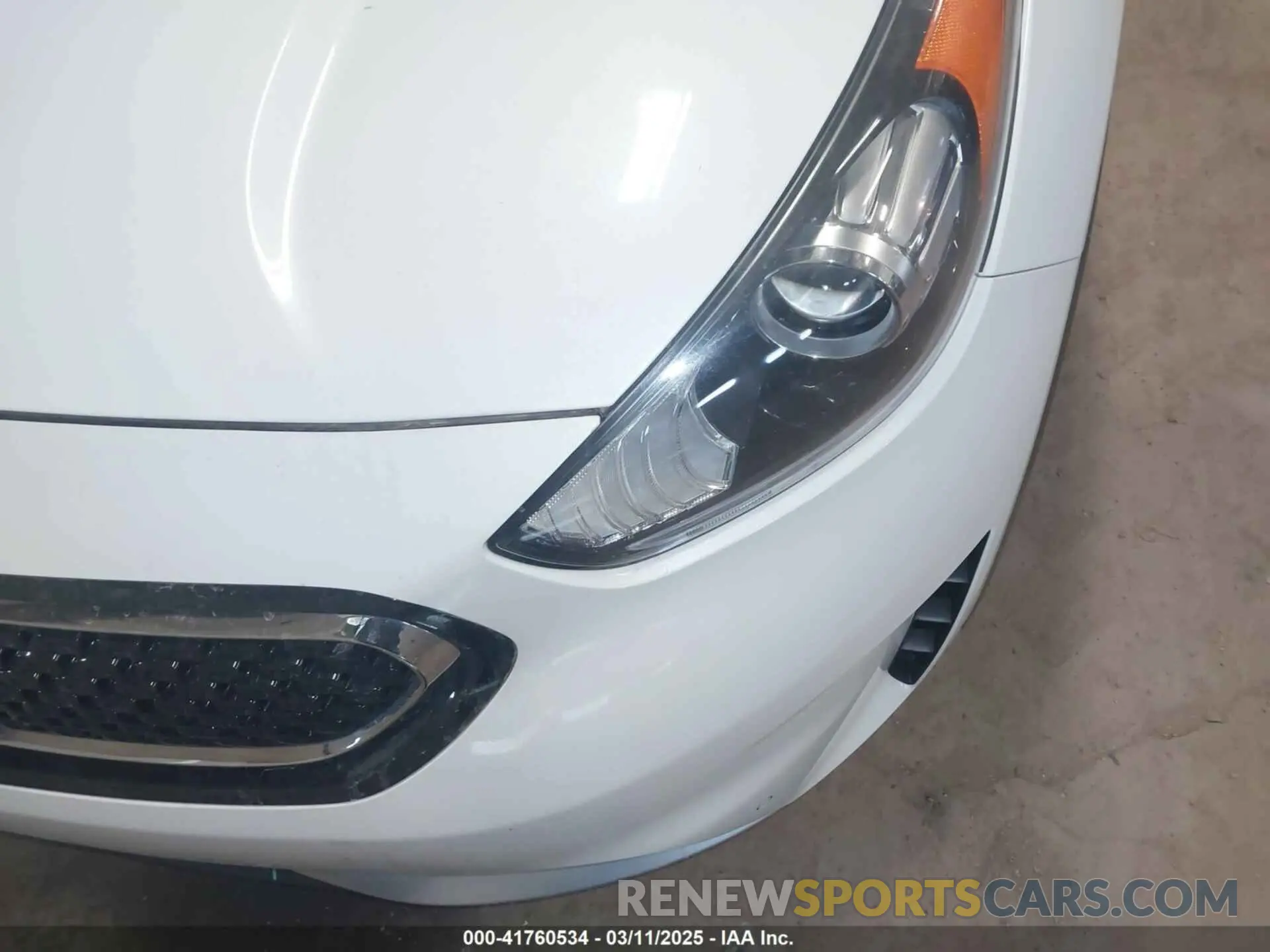 6 Photograph of a damaged car KNDCE3LC3K5216257 KIA NIRO 2019