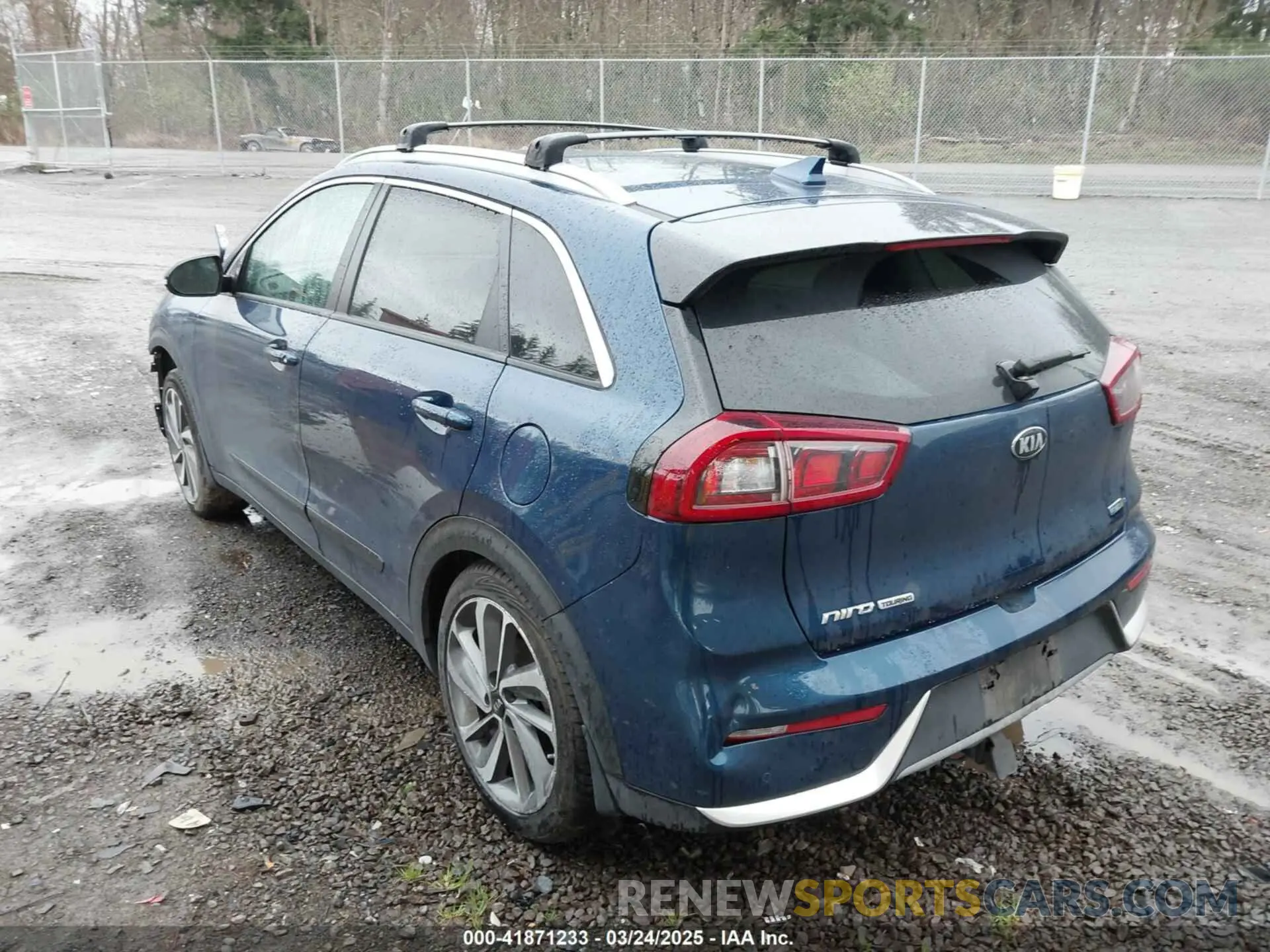3 Photograph of a damaged car KNDCE3LC7K5351502 KIA NIRO 2019