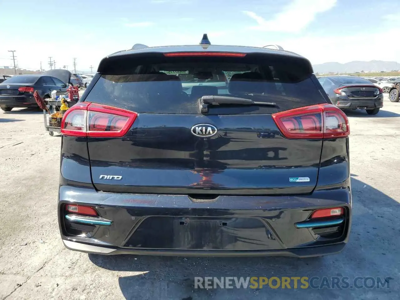 6 Photograph of a damaged car KNDCE3LG1K5027965 KIA NIRO 2019