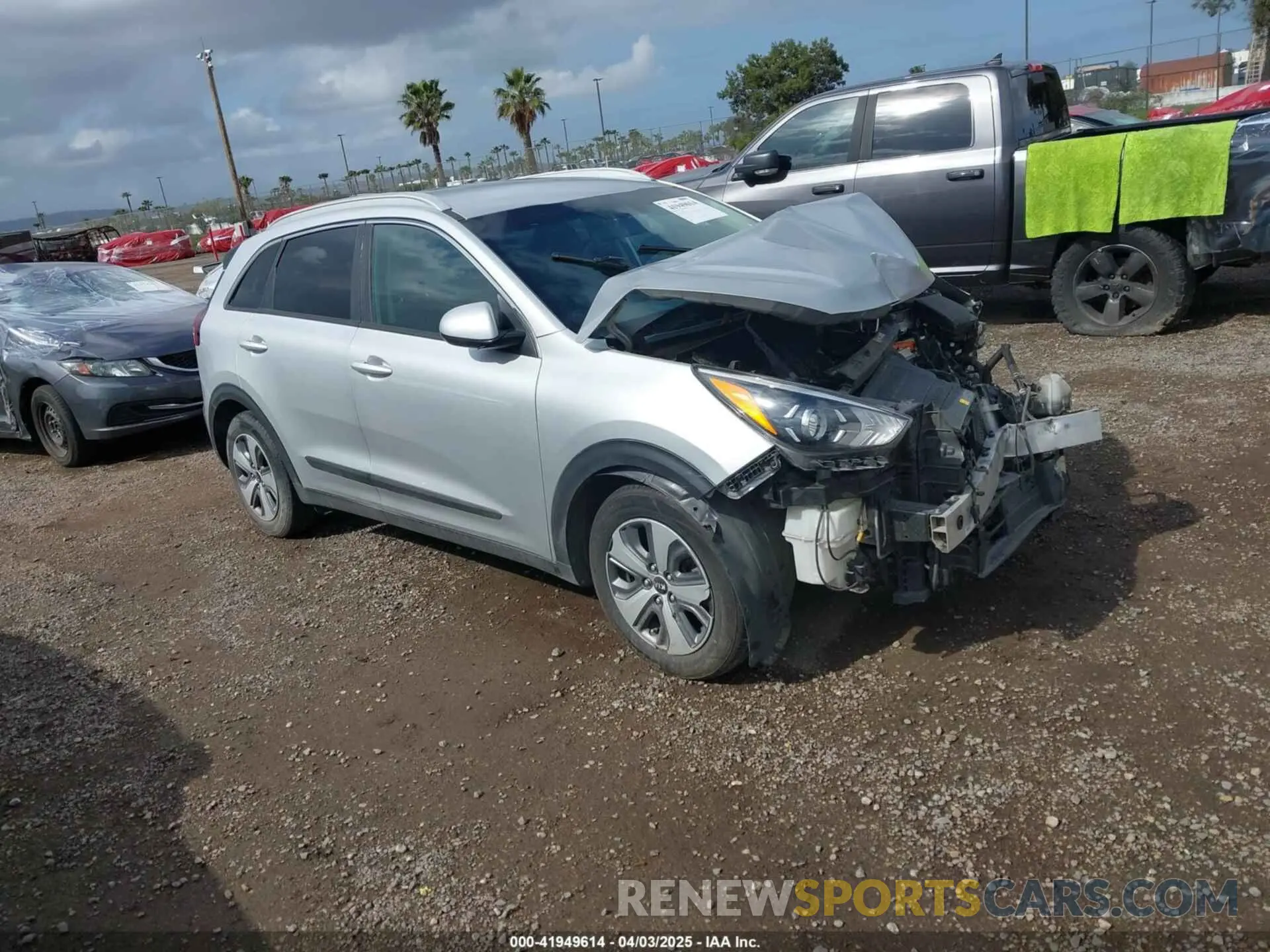 1 Photograph of a damaged car KNDCB3LC0L5371441 KIA NIRO 2020