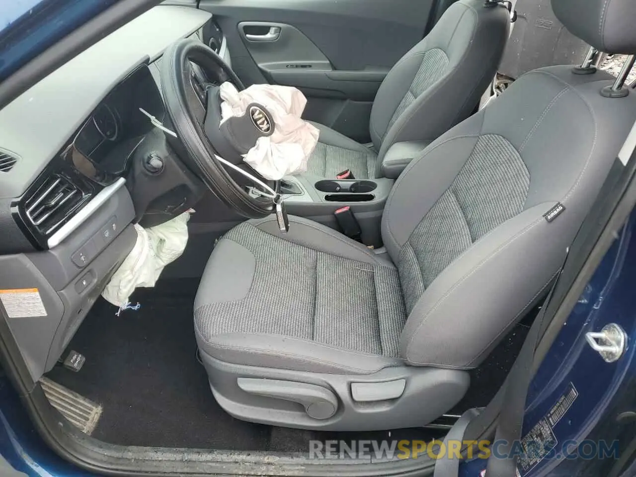 7 Photograph of a damaged car KNDCB3LC0L5421612 KIA NIRO 2020